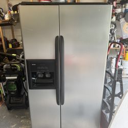 Refrigerator and Freezer