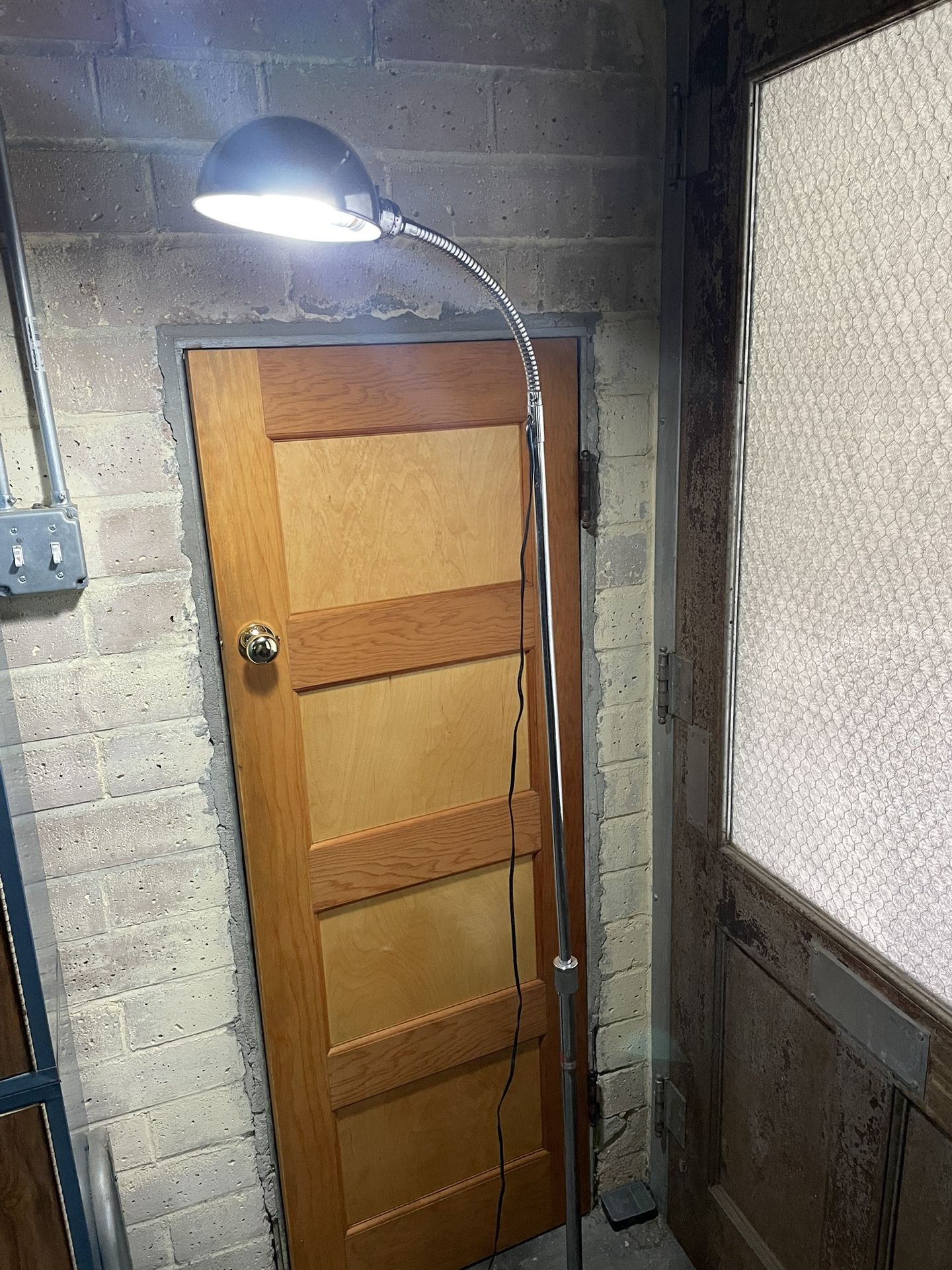 Lamp surgery medical Village new wiring