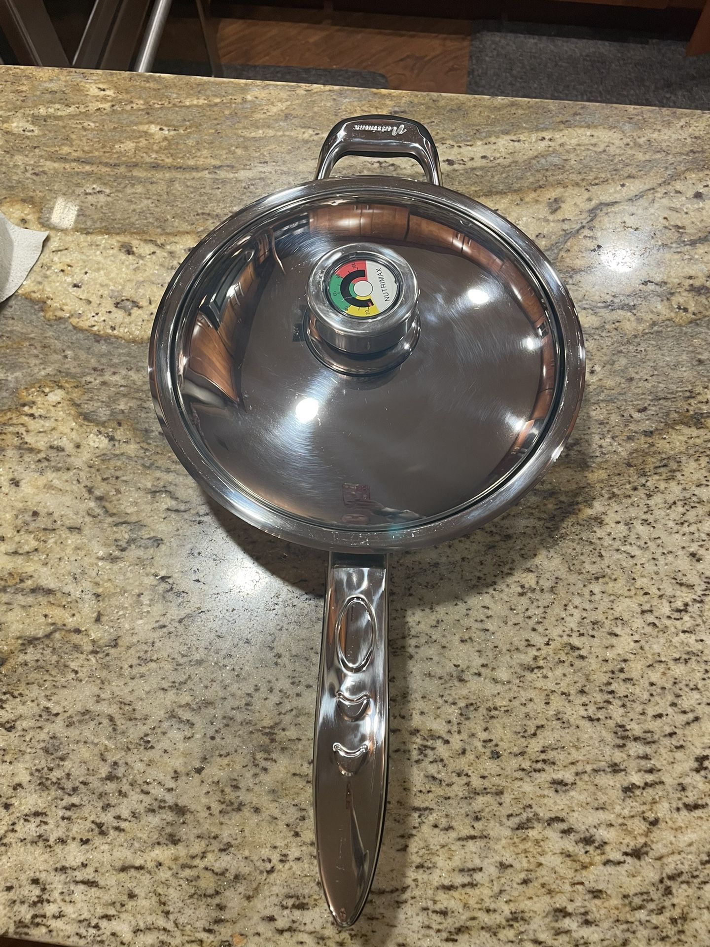 Health Smart Nutrimax Waterless Thermo Control Fry Pan