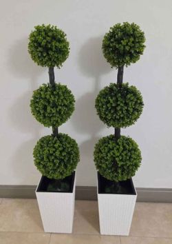 *** NEW LOW PRICE *** PAIR of Faux 3-Ball Boxwood Topiaries in 16" White (Rattan) Planters (2 for $100) @ Lasting Creations