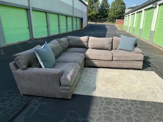 Giant Sectional FREE DELIVERY