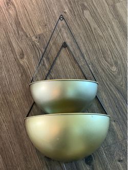 Metal planter