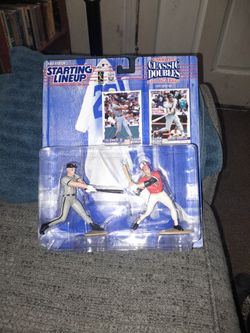 Starting Lineup 1997 Edition Cal Ripken Jr In Brooks Robinson Action Figures And Cards
