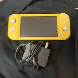 nintendo switch lite with charger 