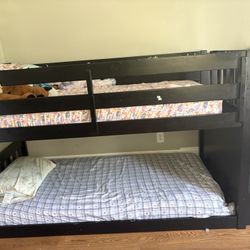 Twin Bunkbed