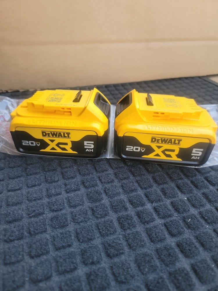 DEWALT 20V XR 5 AH BATTERIES 