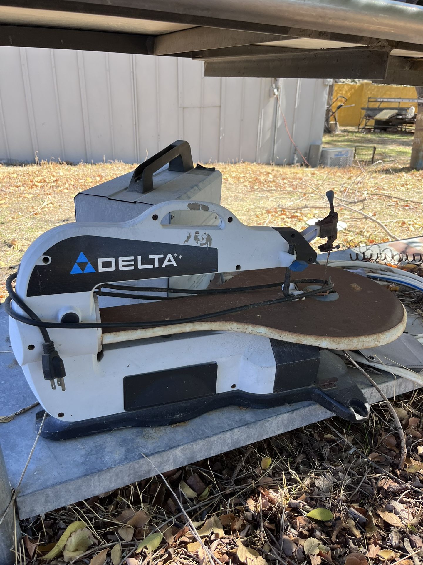 Delta Scroll Saw 40-570