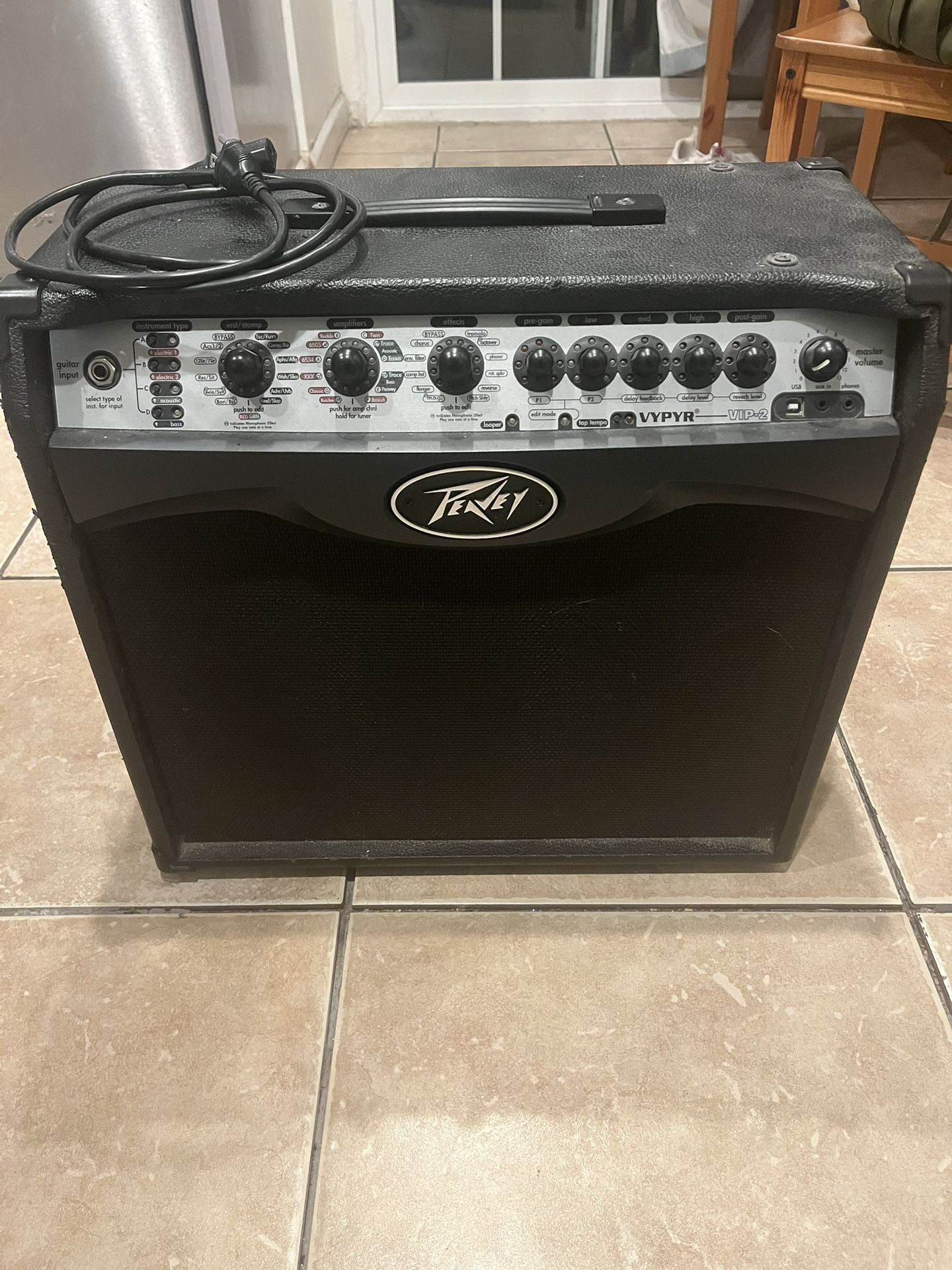 Peavey VYPR 2 Is 