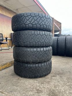 295/70R18 El Precio Incluye Instalación Y Balanceo También Financiamos 295/70R18 El Precio Incluye Instalación Y Balanceo También Financiamos 