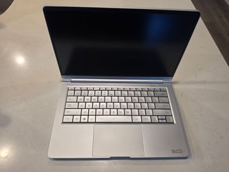 EVOO 14.1” Slim Laptop - AMD Ryzen 5, 8GB RAM, 256GB SSD (Fully Working)