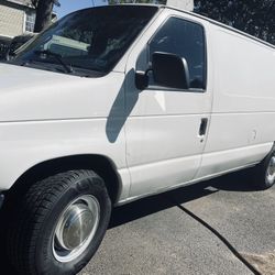 2001 Ford E-250