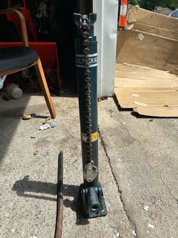 1930s original car jack