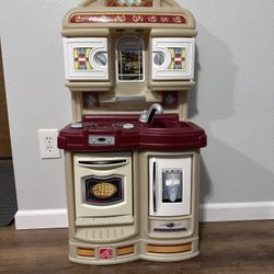 Play Kitchen 