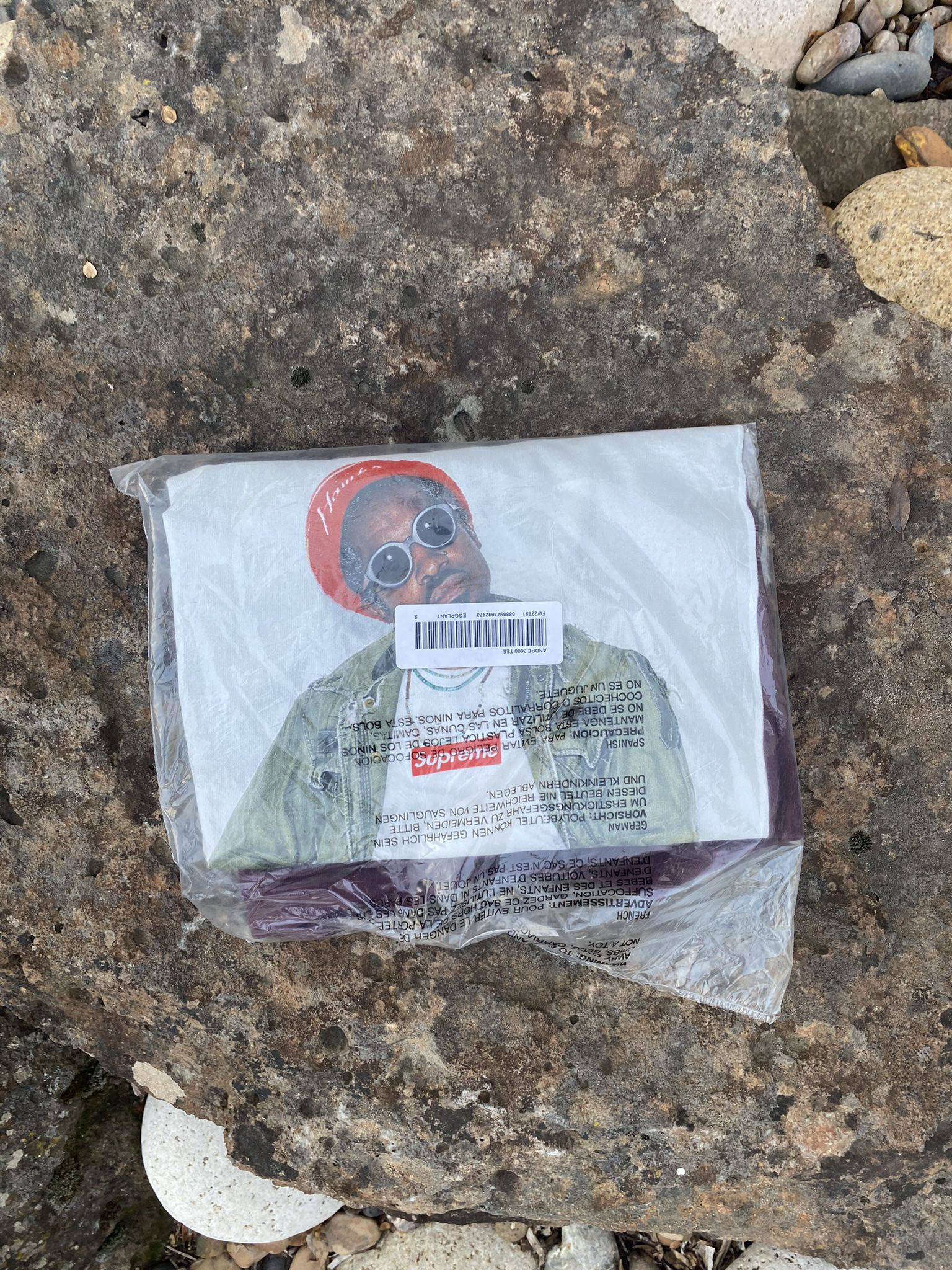 Supreme Andre 300 T-Shirt Size S