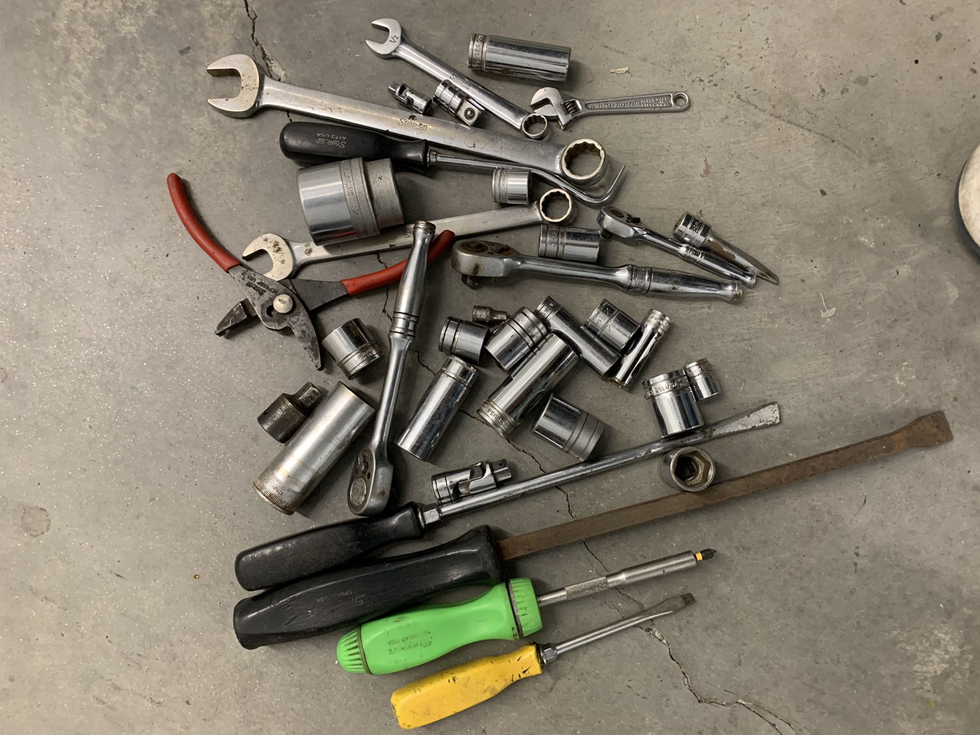 Snap-On tool lot (36 pieces)