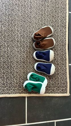 Tiny Explorings shoes