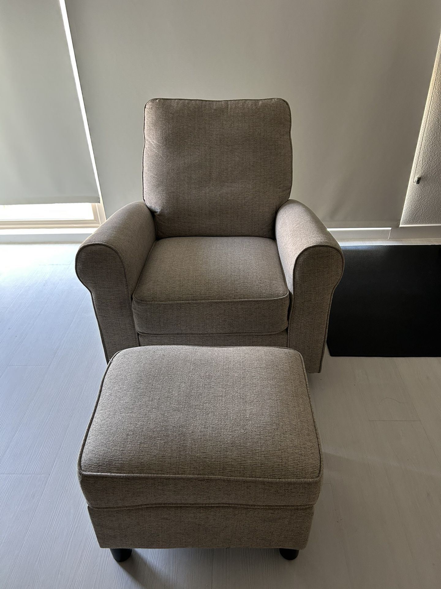 Swivel Glide Chair with Ottoman