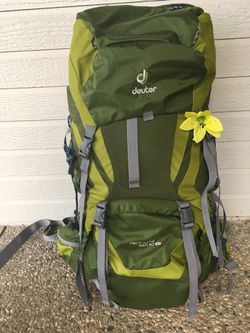 Deuter women’s backpack, new