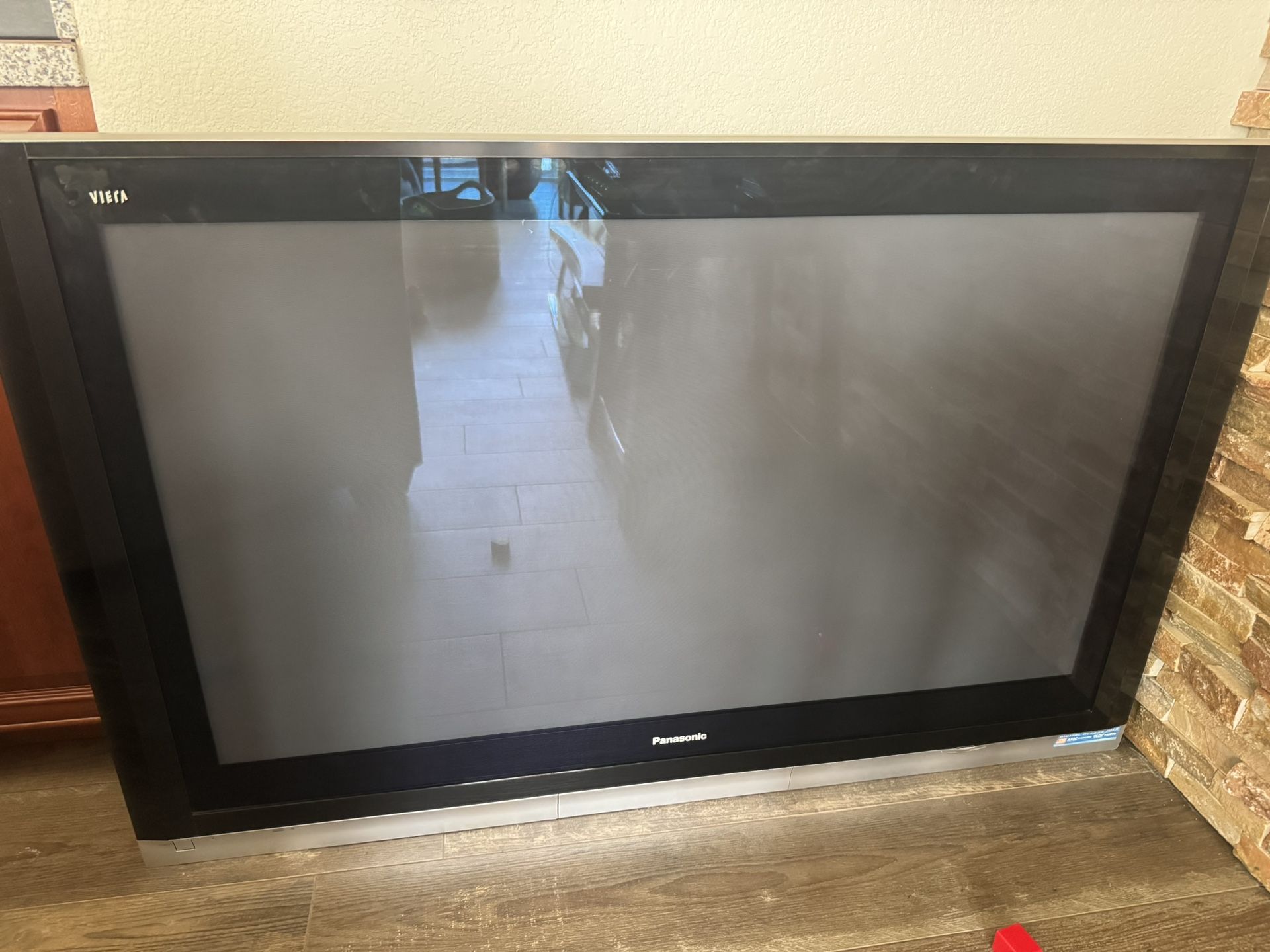 Panasonic 55” TV With TV Mount 