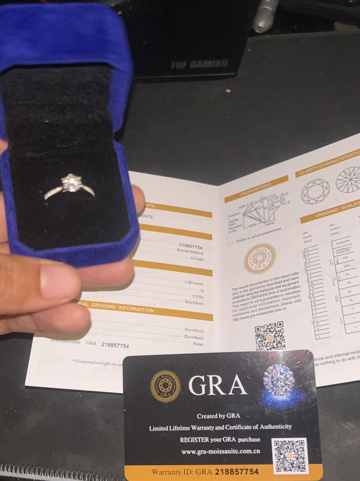 Women rings (diamond tested approved) vvs Moissanite lifetime warranty