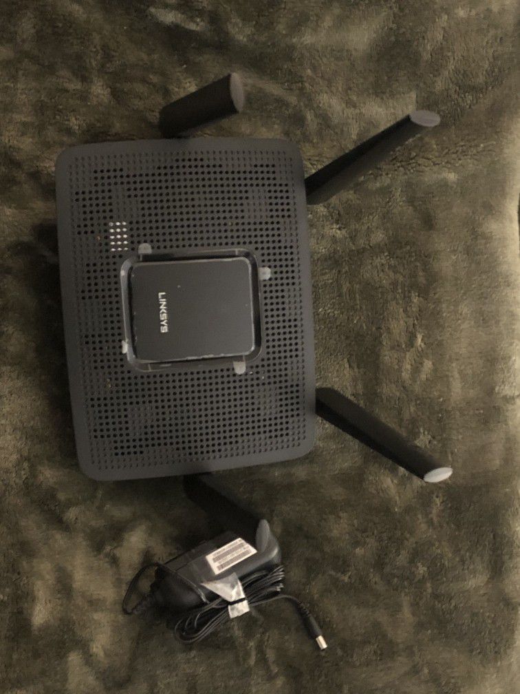 Linksys - Max-Stream AC3000 Tri-Band Mesh Wi-Fi 5 Router