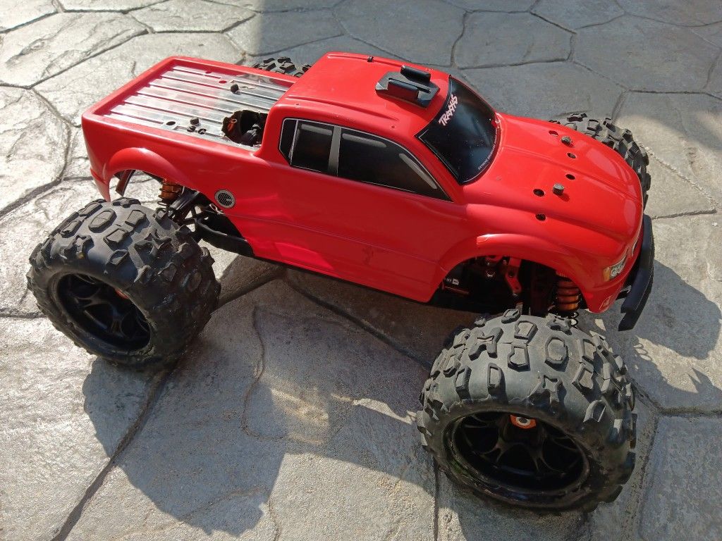 DHK MOSTER TRUCK