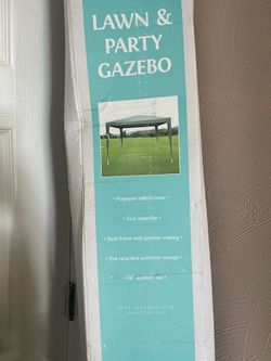Party tent 9.5x9.5 feet