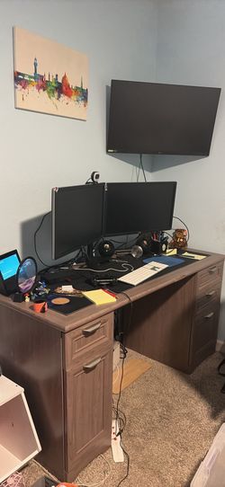 Desk