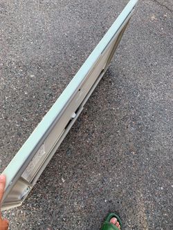 Foldable table