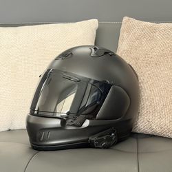 Arai Defiant-X Helmet Medium