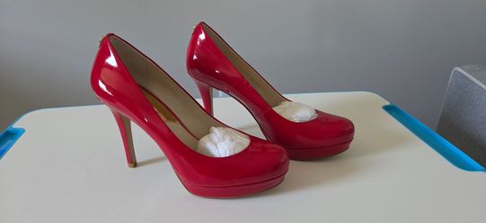 MK high heels