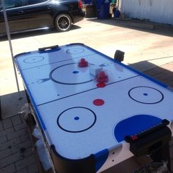 Air Hockey Table