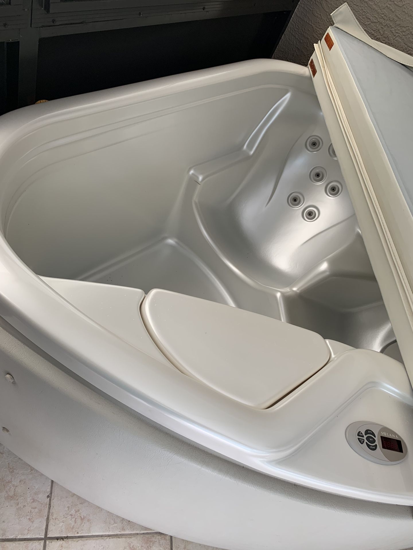 Solana Hot Tub for Sale in Spring Hill, FL OfferUp