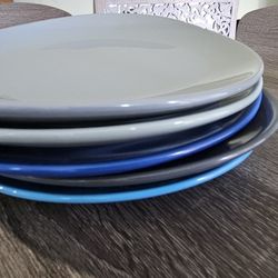 Ceramic Plates - Pebble Looking