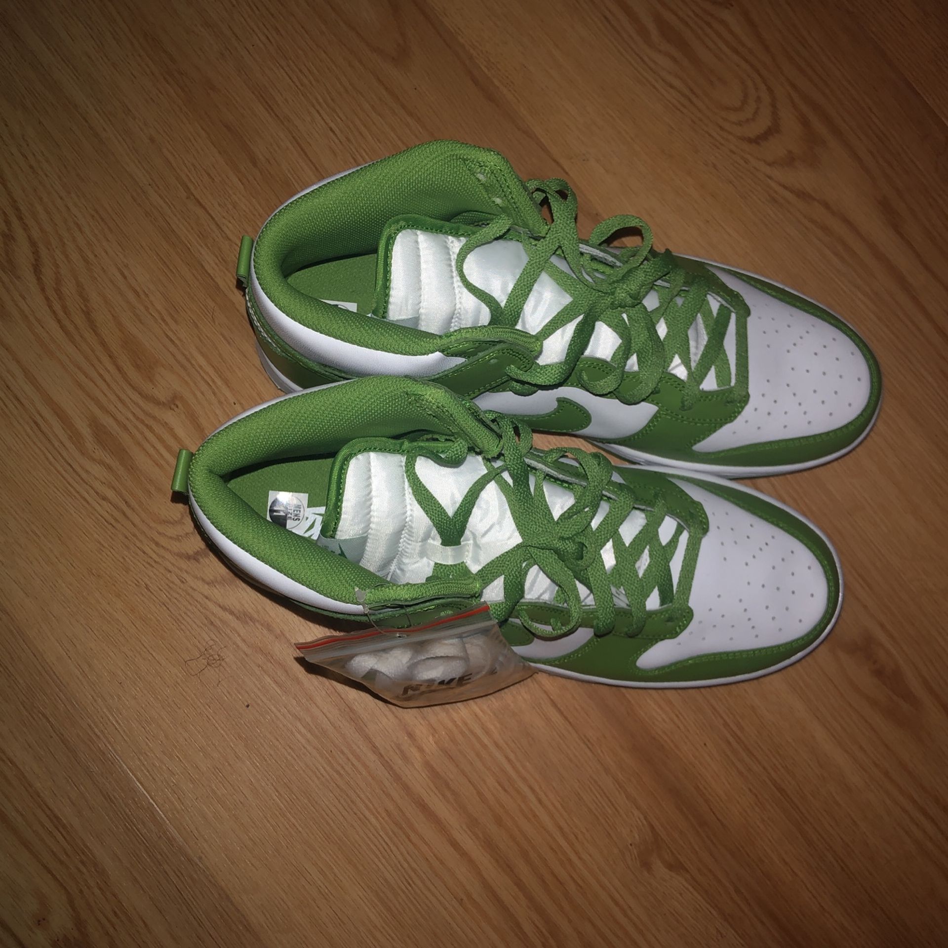 Nike Dunks 