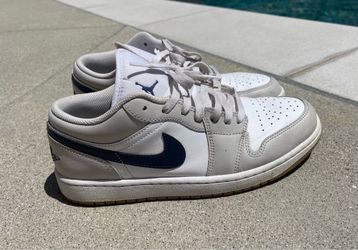 MEN'S 9 AIR JORDAN RETRO 1 LOW SHOES GEORGETOWN 553558-146 White/Grey/Navy