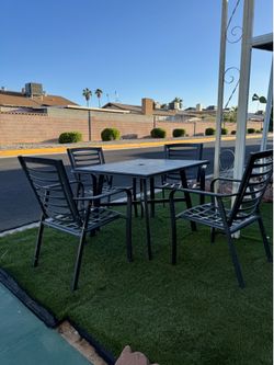 Lawn/pool table and chairs