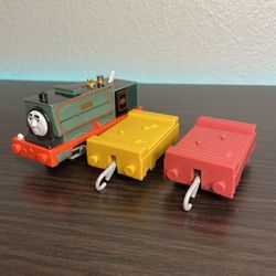 Mattel 2013 Thomas & Friends Trackmaster Motorized Train SAMSON w/ CARS