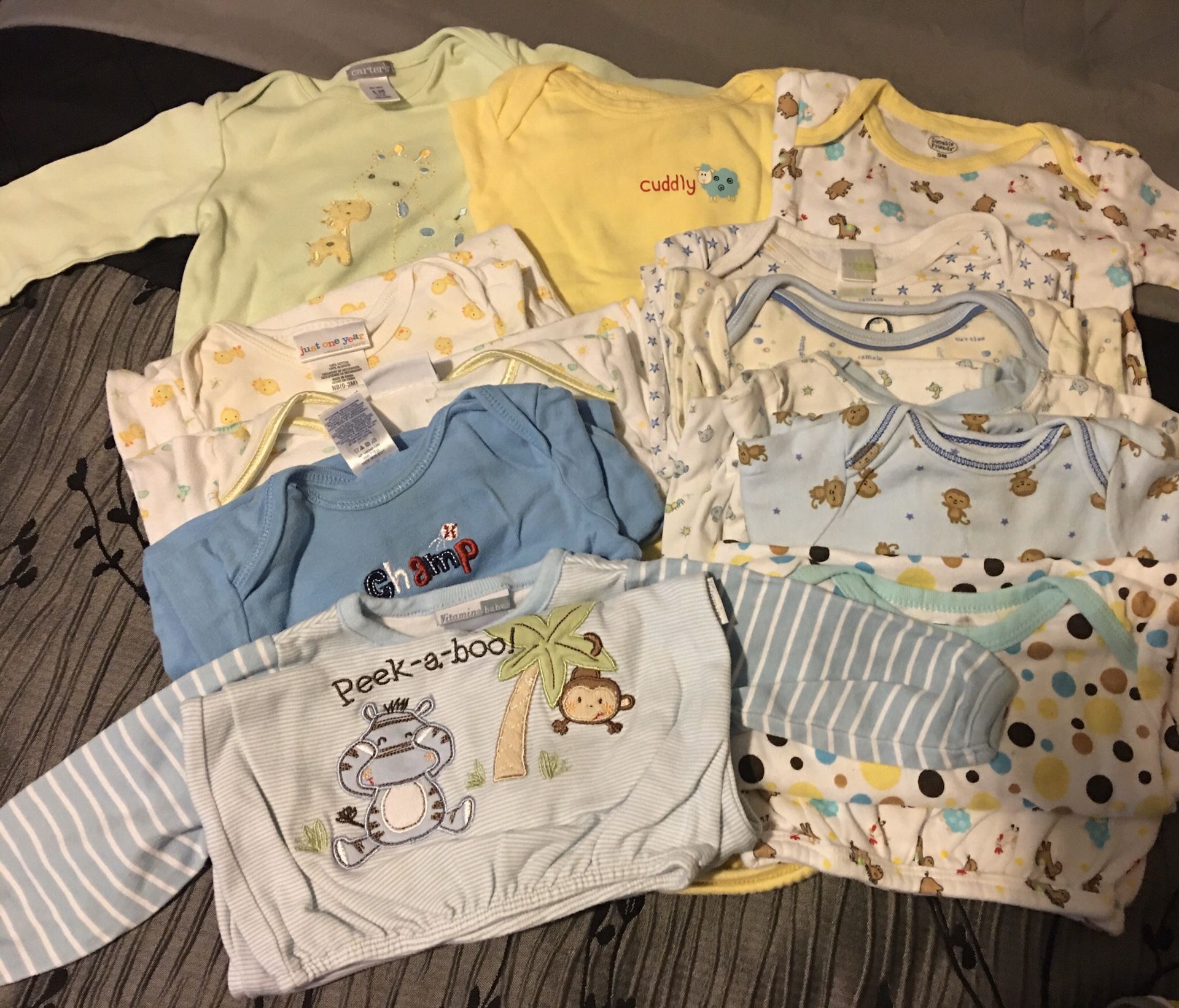 Baby gowns boy or girl newborn (13 pieces)