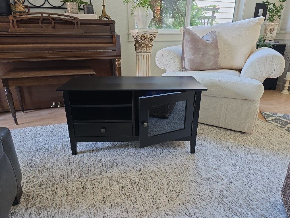 Solid Wood TV Stand