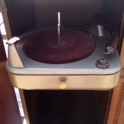 Antique Phonograph (vinyl Player & Stereo)