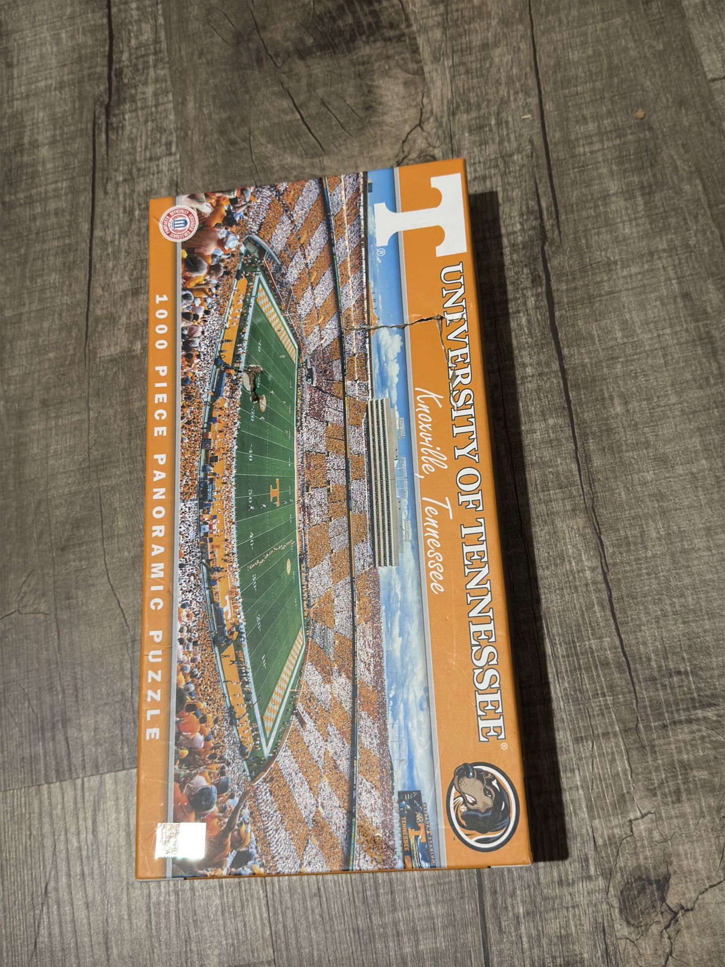 MasterPieces - Tennessee Volunteers - NCAA 1000 Piece Panoramic Jigsaw Puzzle
