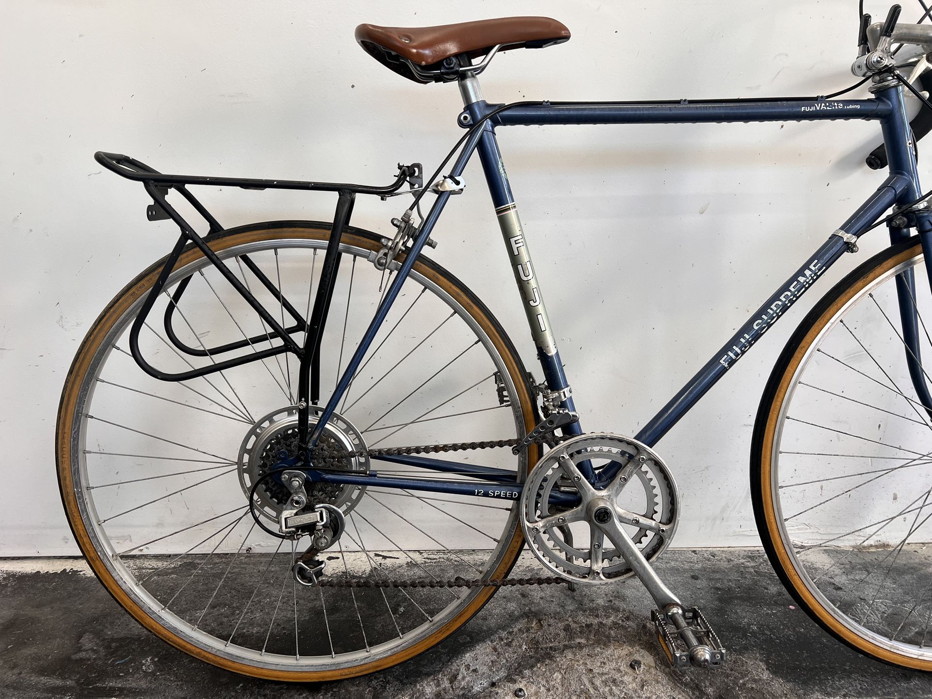 Vintage Japanese 1982 Fuji Supreme Road Bike for Sale in Oakland