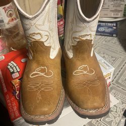 Toddler boots