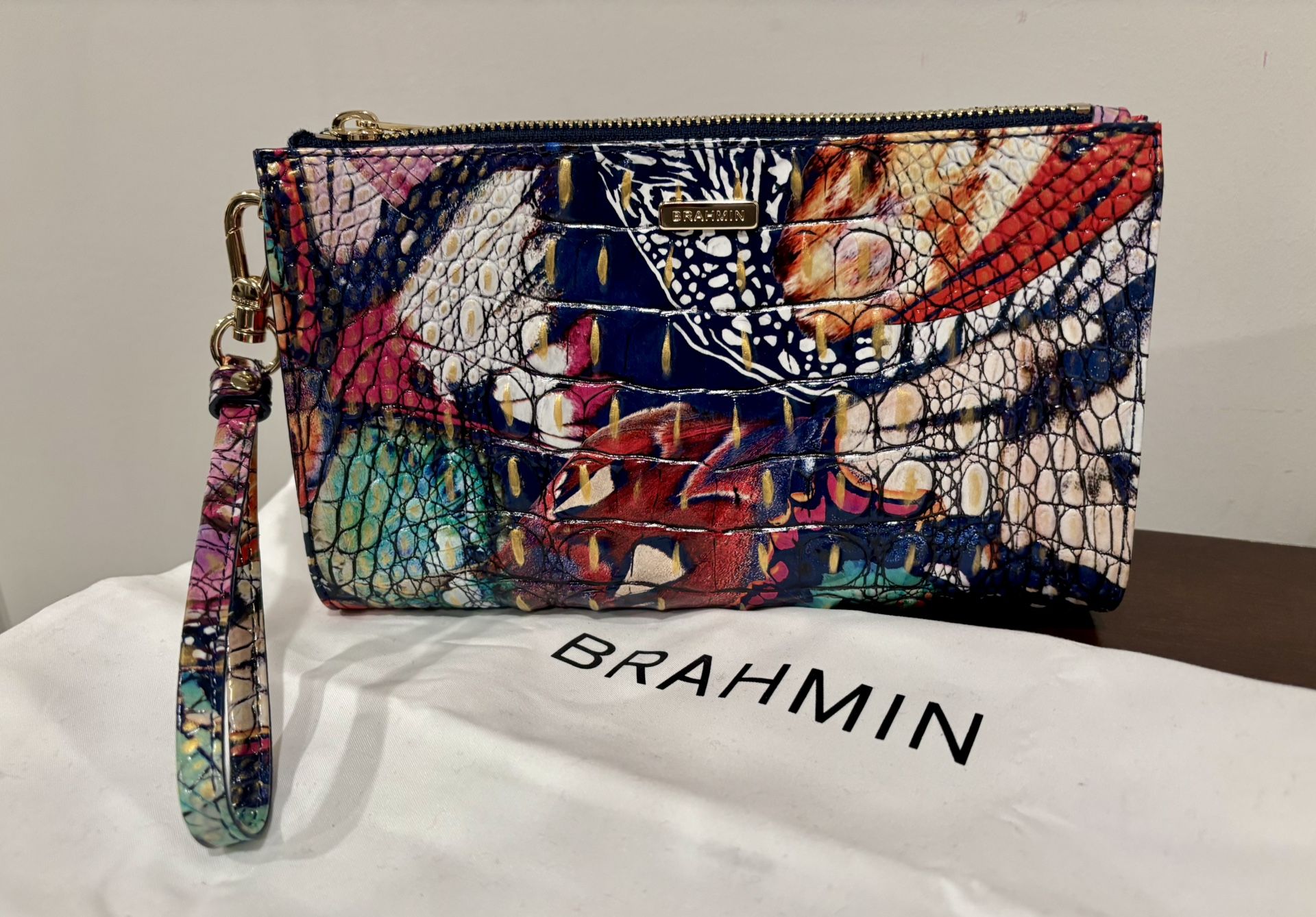 Authentic Brahmin Daisy Wristlet from the Metamorphosis Collection 