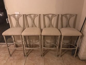 (New) solid chairs