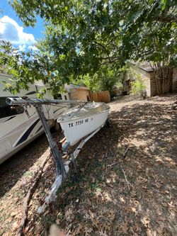 Sailboat + trailer
