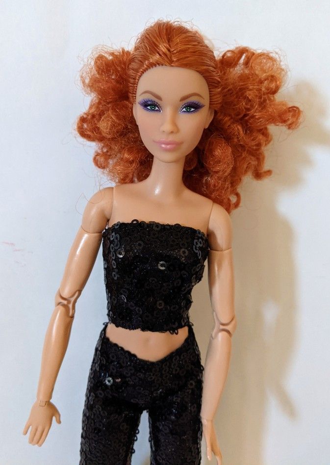 Barbie Signature Looks #11 Doll