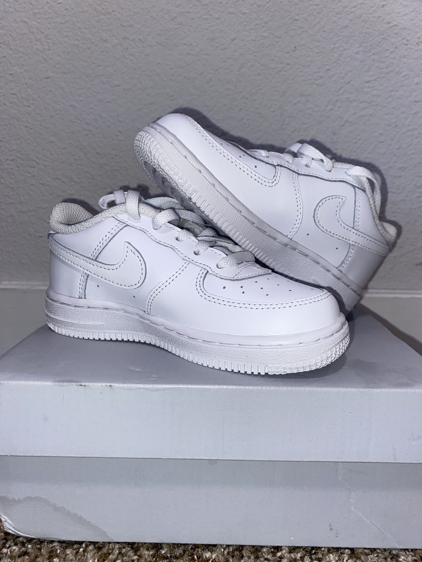 Air Force One Lows Size 9c