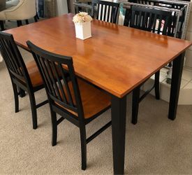 Two-Tone Dining Table with 4 Chairs